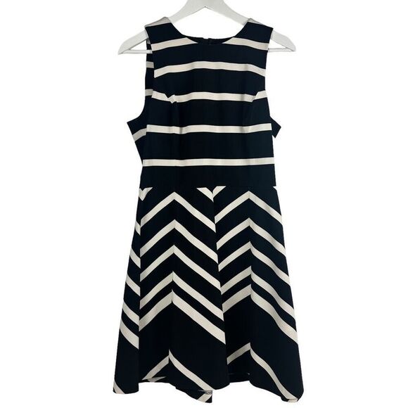 Banana Republic Women's Sleeveless Black Dress size 10 NEW - Picture 1 of 7